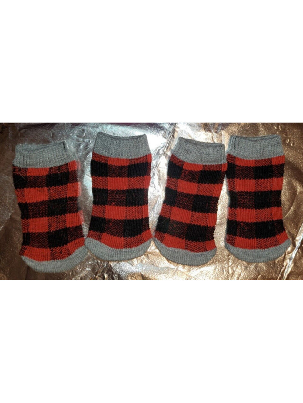 MERRY & BRIGHT CHRISTMAS BUFFALO CHECK DOG CAT PET 4 SOCKS 3" EACH SIZE: SMALL